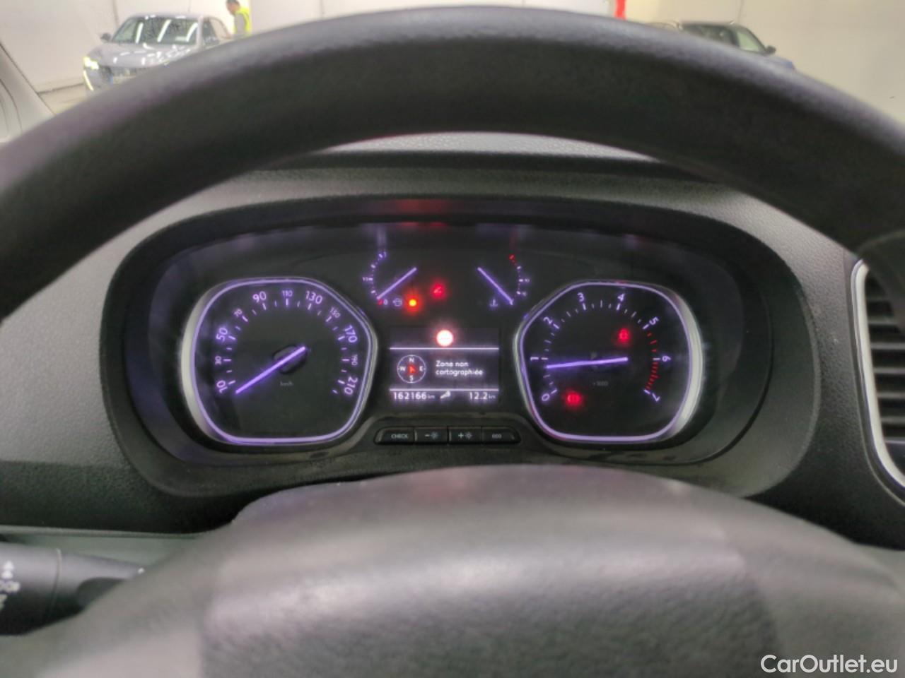  Peugeot  Expert PEUGEOT  VU 4p Fourgon 2.0 BlueHDi 120 S&S Long Premium Pack #12