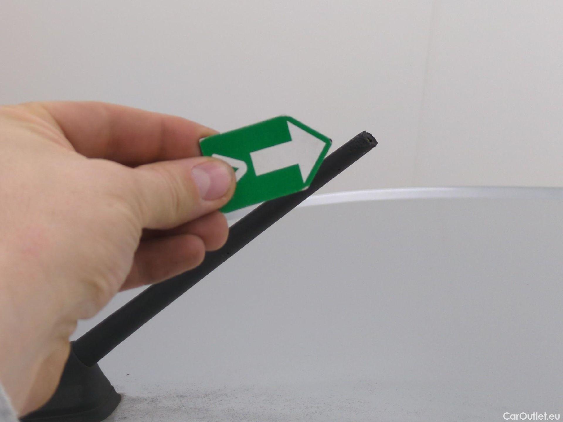  Peugeot  Expert PEUGEOT  VU 4p Fourgon 2.0 BlueHDi 120 S&S Long Premium Pack #80