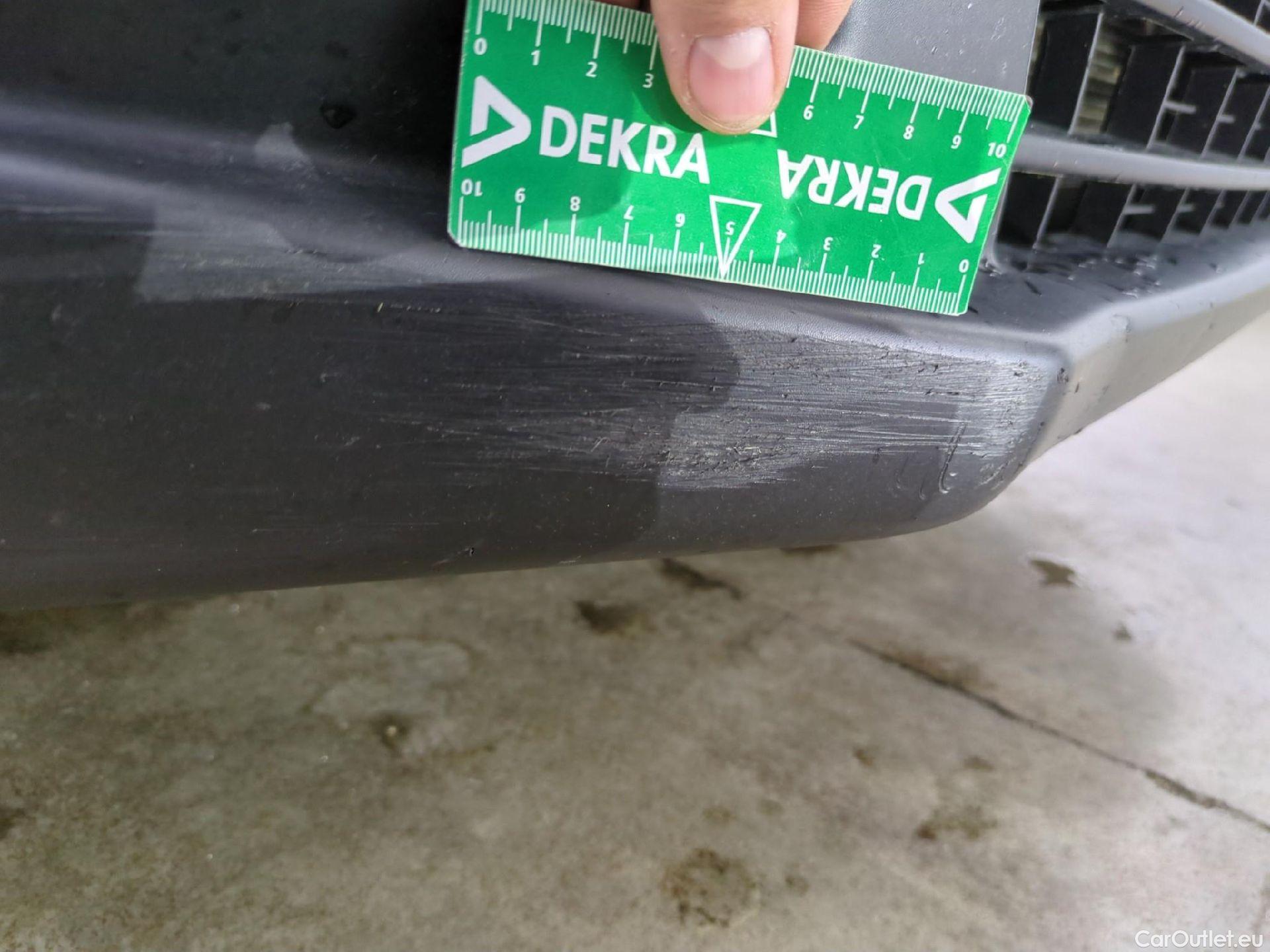  Peugeot  Expert PEUGEOT  VU 4p Fourgon 2.0 BlueHDi 120 S&S Long Premium Pack #44