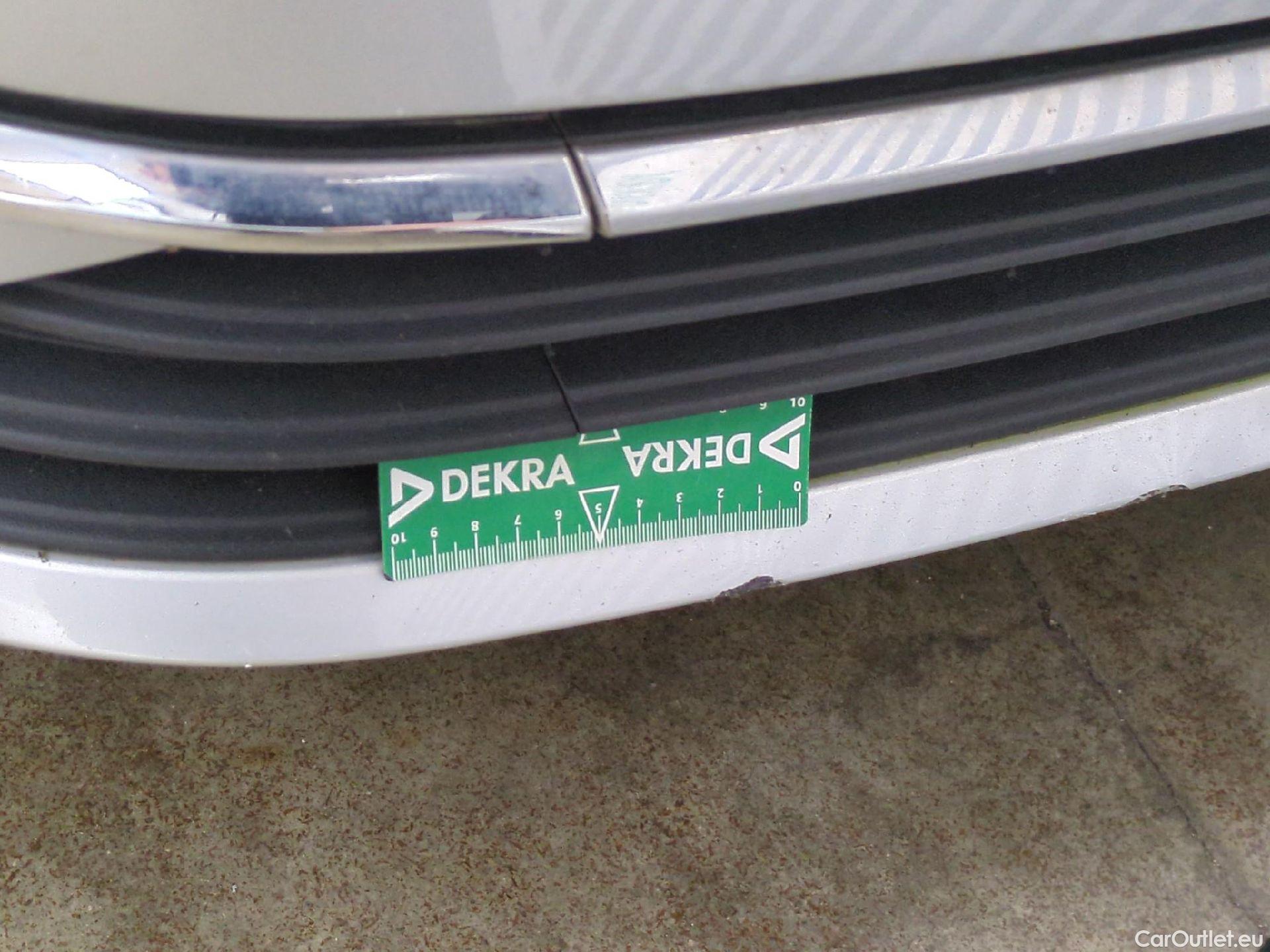  Volkswagen  Golf  VII Break Confortline Business BMT 1.6 TDI 115CV BVM5 E6dT /  / TRANSFO VP VF
 #51