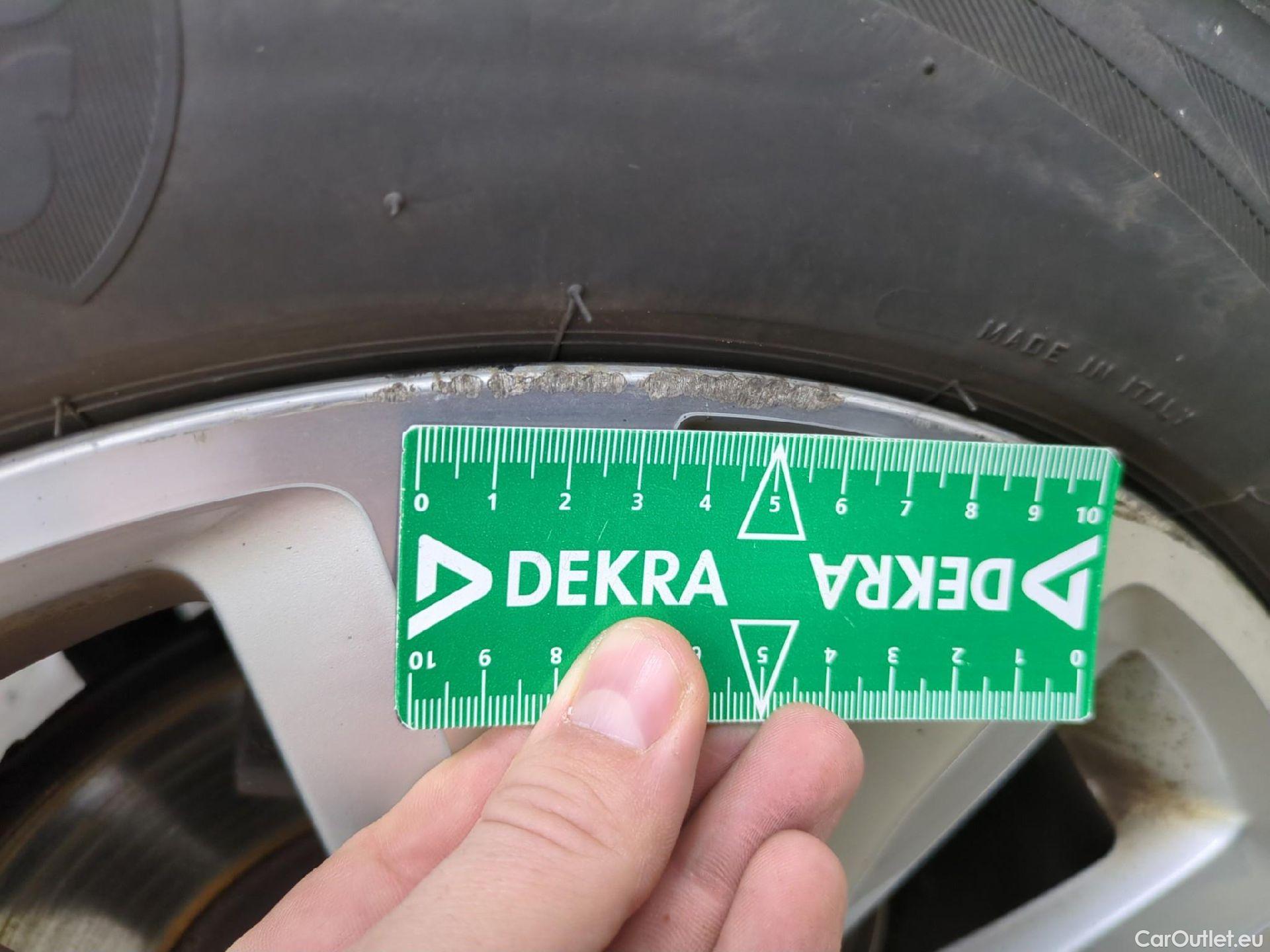  Volkswagen  Golf  VII Break Confortline Business BMT 1.6 TDI 115CV BVM5 E6dT /  / TRANSFO VP VF
 #28