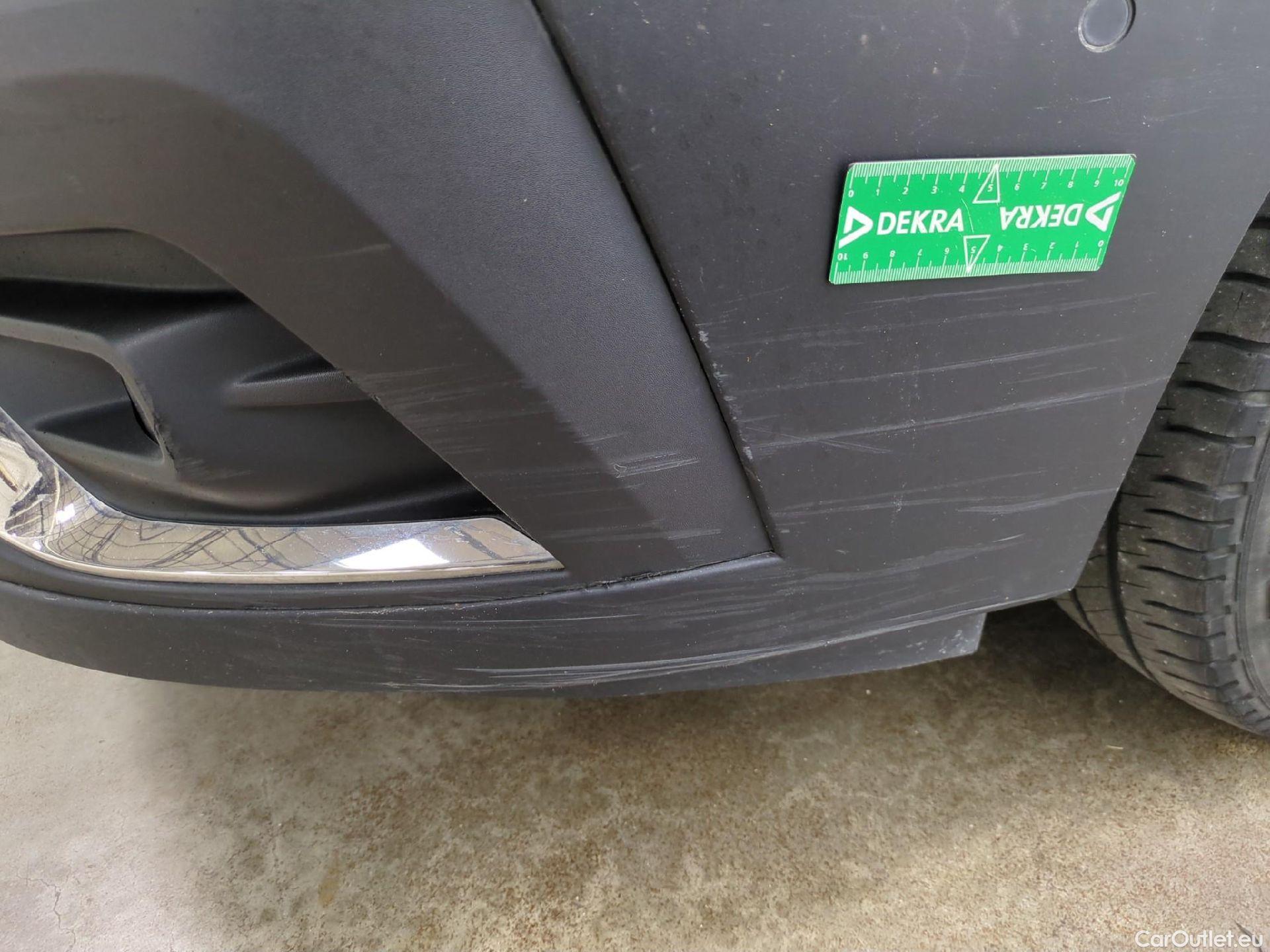  Renault  Trafic  Fourgon L1H1 3T Grand Confort 2.0 dCi 130CV BVM6 E6d #49