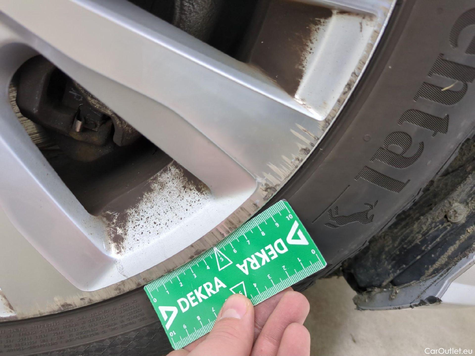  Volkswagen  Golf  VII Break Confortline Business BMT 1.6 TDI 115CV BVM5 E6dT /  / TRANSFO VP VF
 #22