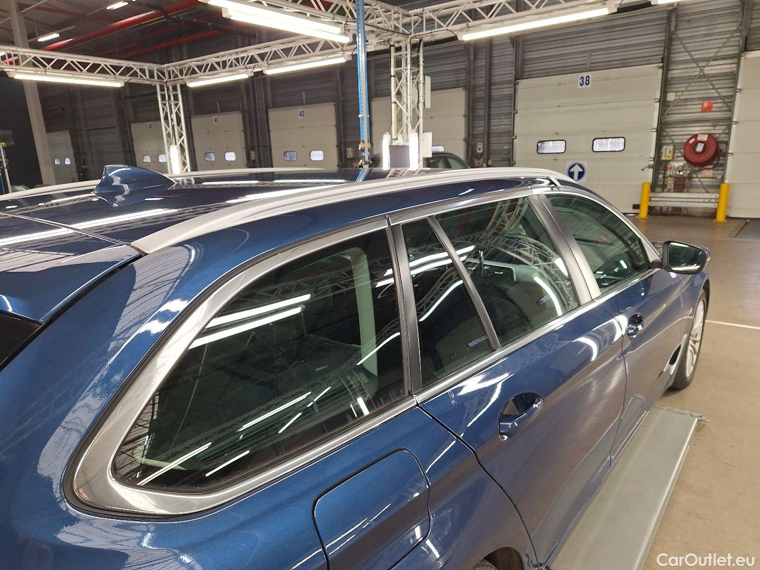  Bmw  Serie 5 BMW, 5-ser To FL'20 PHEV, BMW 5 Reeks Touring 530e Auto 5d #55