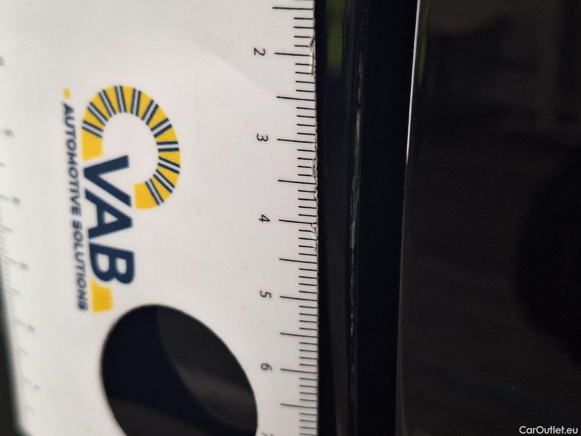  Mercedes  A-Klasse Mercedes, A-Class '18 PHEV, Mercedes-Benz  A 250 e 5d #55