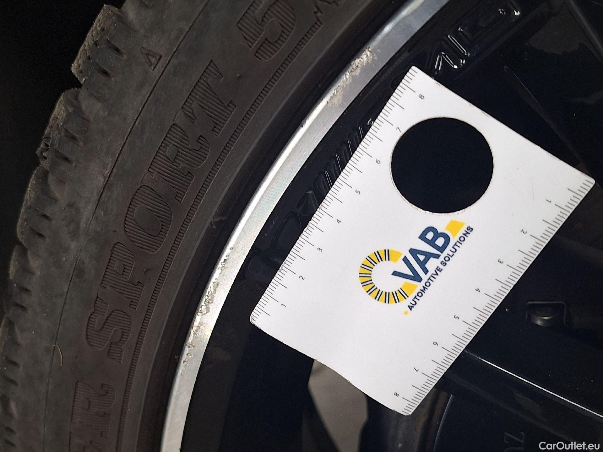  Mercedes  A-Klasse Mercedes, A-Class '18 PHEV, Mercedes-Benz  A 250 e 5d #46