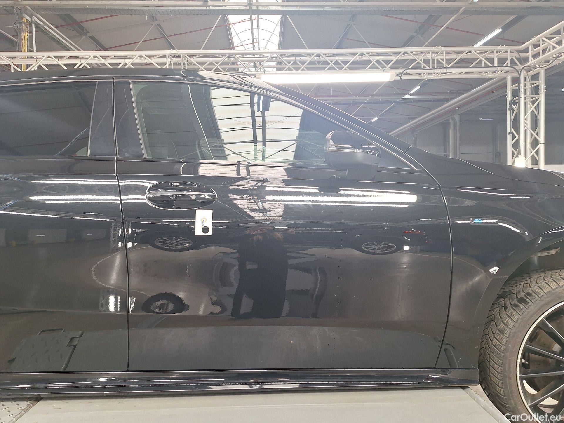  Mercedes  A-Klasse Mercedes, A-Class '18 PHEV, Mercedes-Benz  A 250 e 5d #32