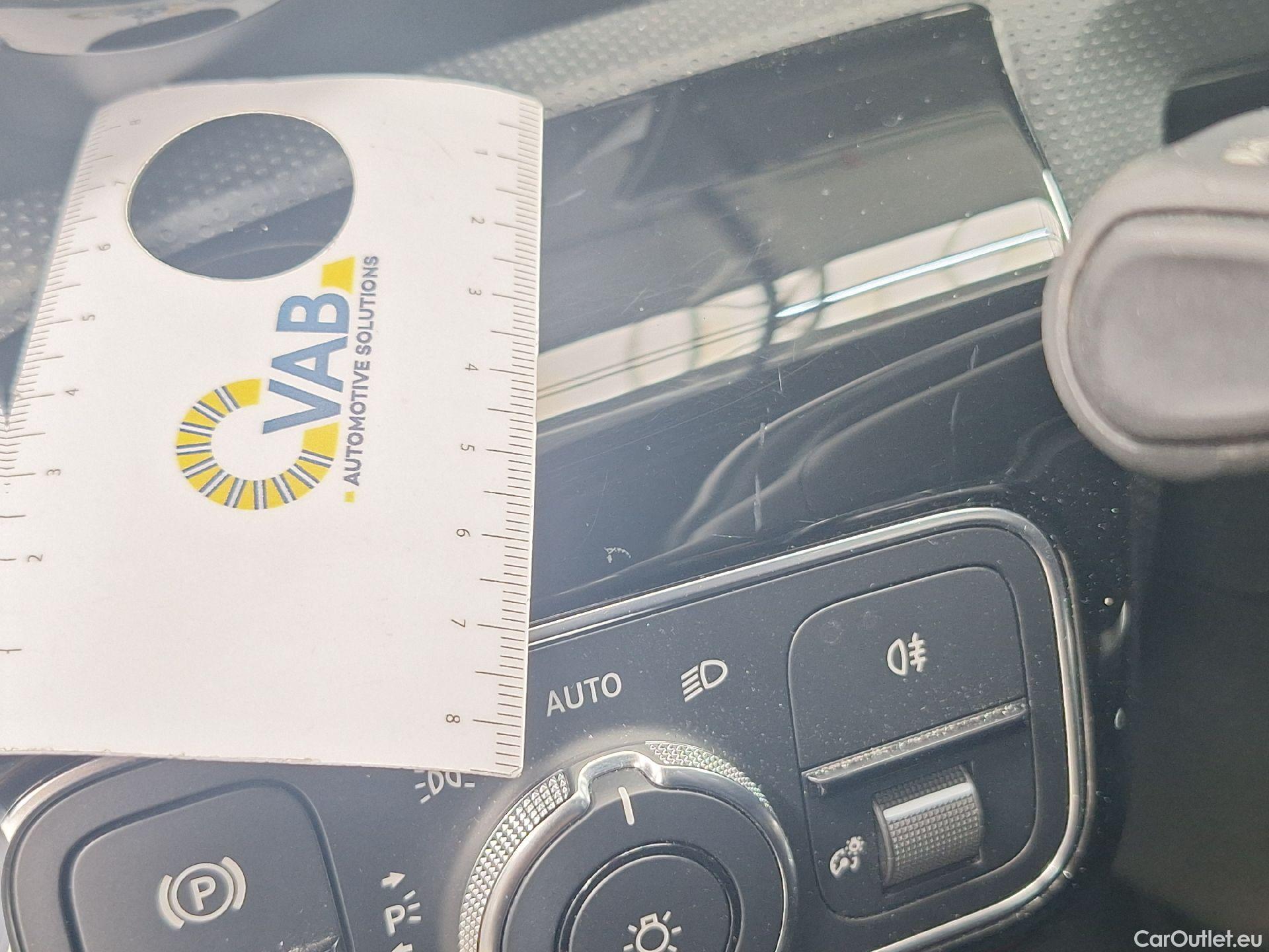  Mercedes  A-Klasse Mercedes, A-Class '18 PHEV, Mercedes-Benz  A 250 e 5d #8