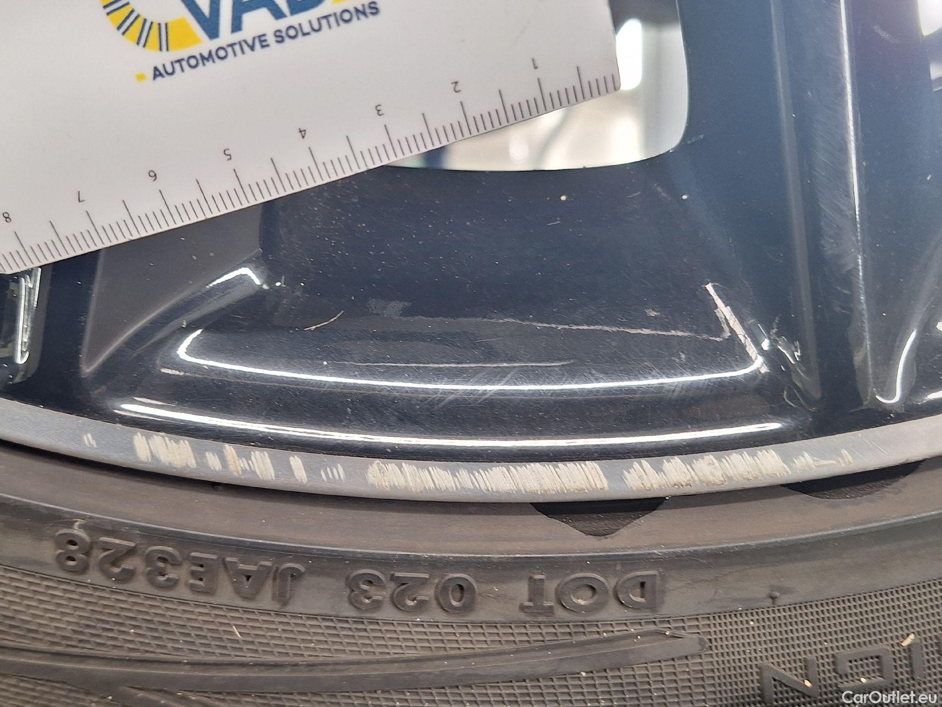  Mercedes  A-Klasse Mercedes, A-Class '18 PHEV, Mercedes-Benz  A 250 e 5d #72