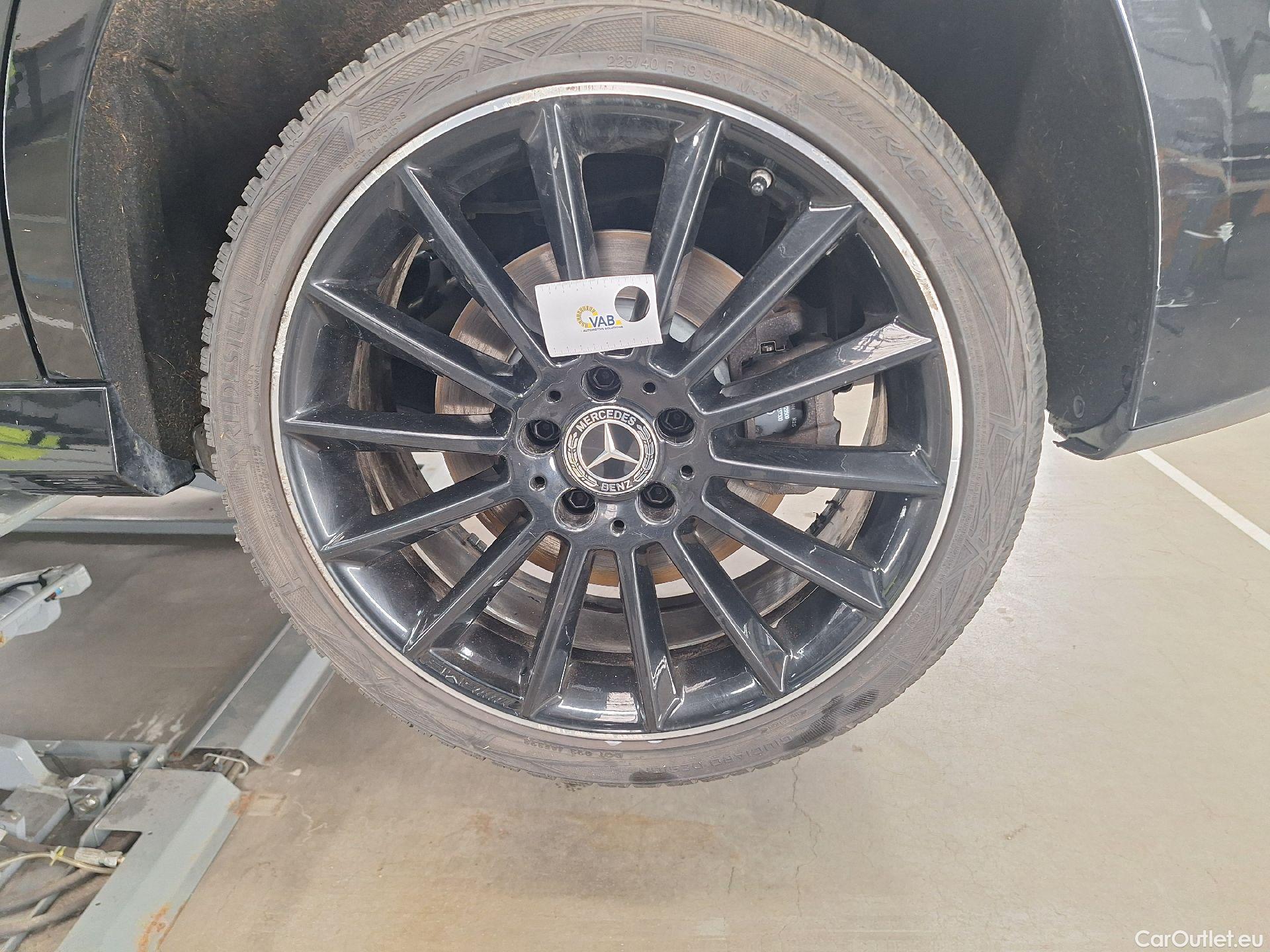  Mercedes  A-Klasse Mercedes, A-Class '18 PHEV, Mercedes-Benz  A 250 e 5d #68