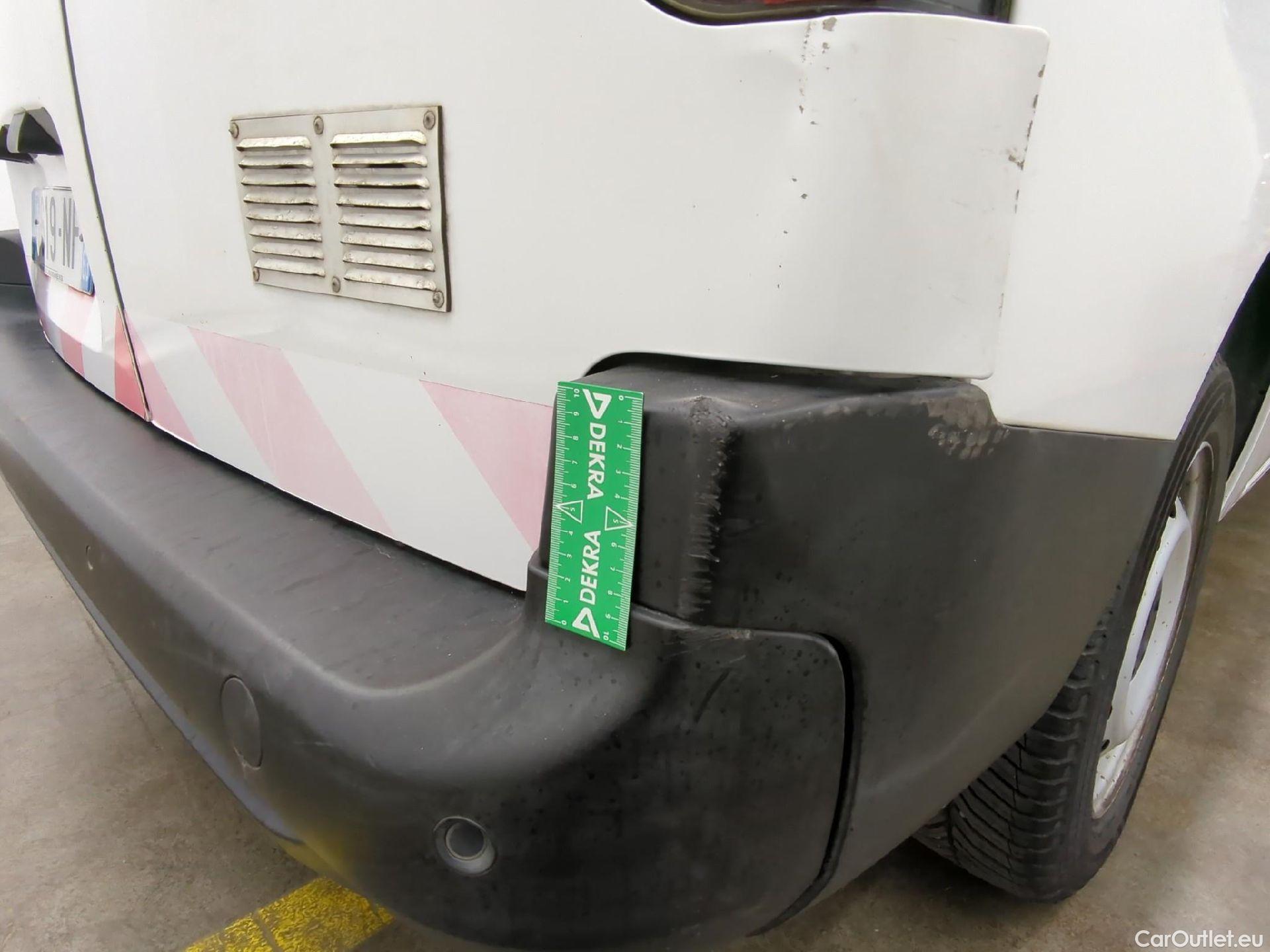  Citroen  Berlingo  Fourgon Club XL 950 1.5 BlueHDi 100CV BVM5 E6dT #36