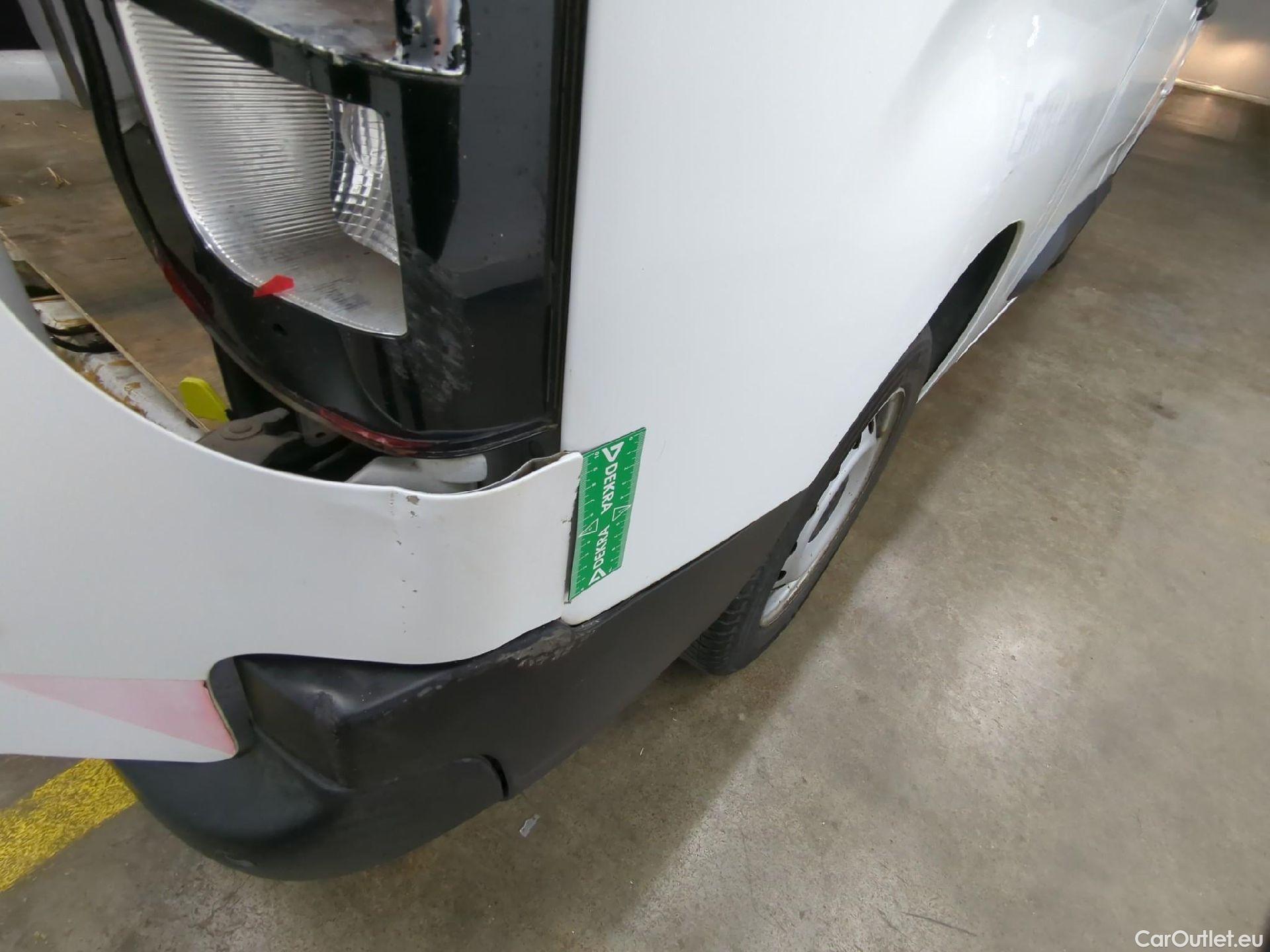  Citroen  Berlingo  Fourgon Club XL 950 1.5 BlueHDi 100CV BVM5 E6dT #7