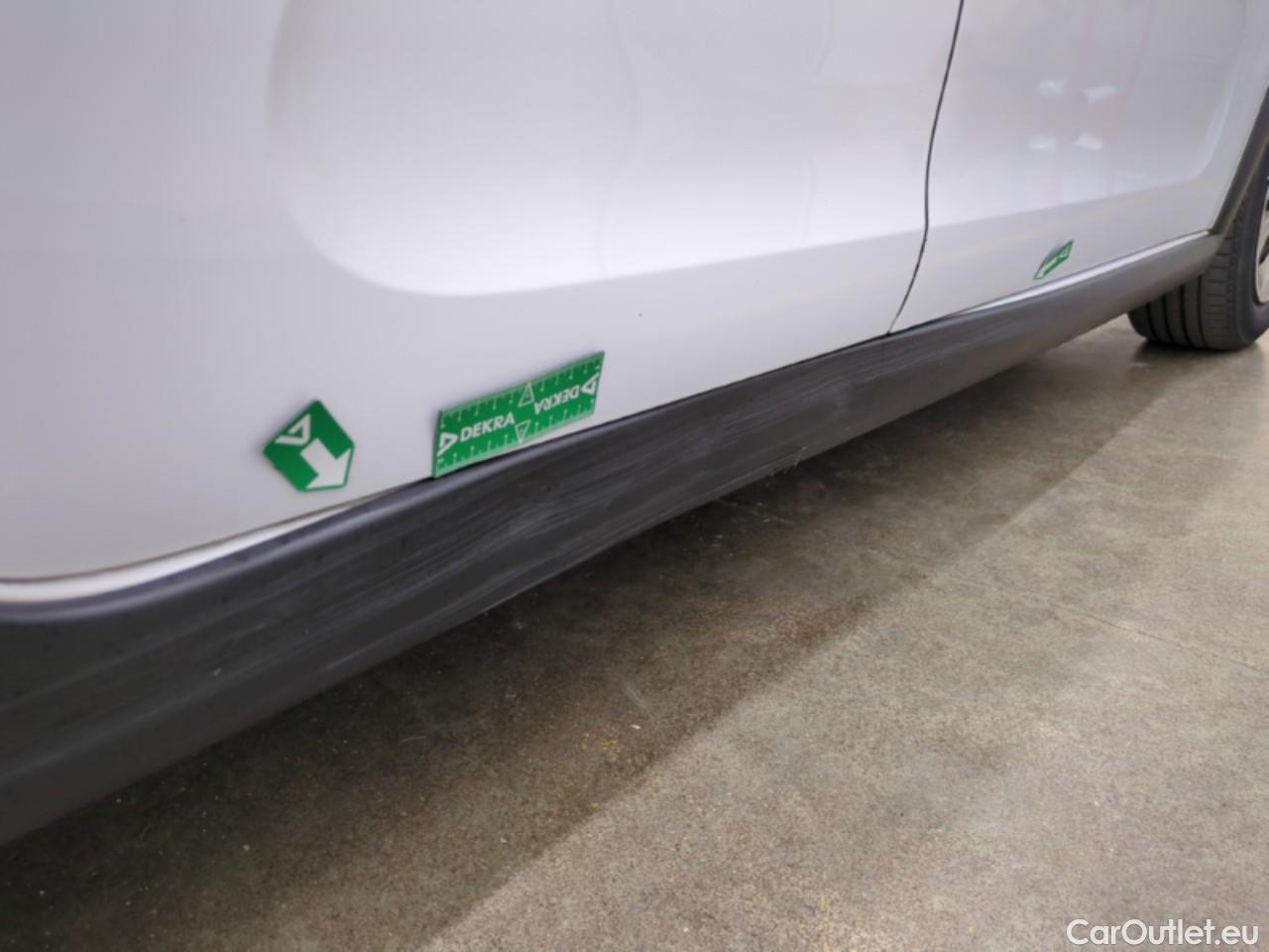  Citroen  C3  Société Feel 1.5 BlueHDI 100CV BVM5 E6dT #8