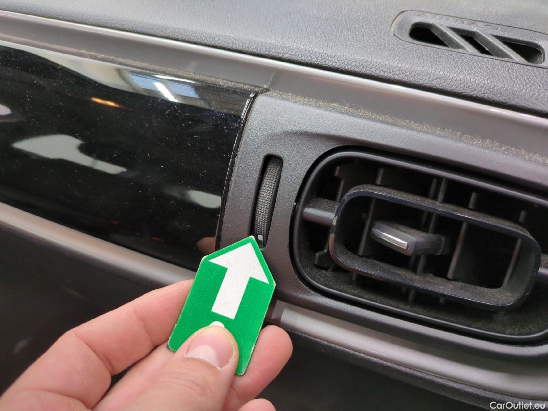  Citroen  C3  Société Feel 1.5 BlueHDI 100CV BVM5 E6dT #1