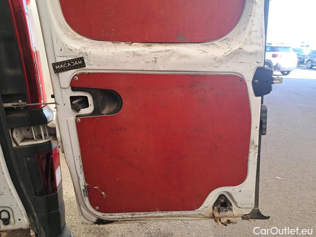  Nissan  NV300 NISSAN  / 2016 / 4P / Fourgon tôlé 2.0 dCi 120 N-Connecta L1H1 2.8T #38