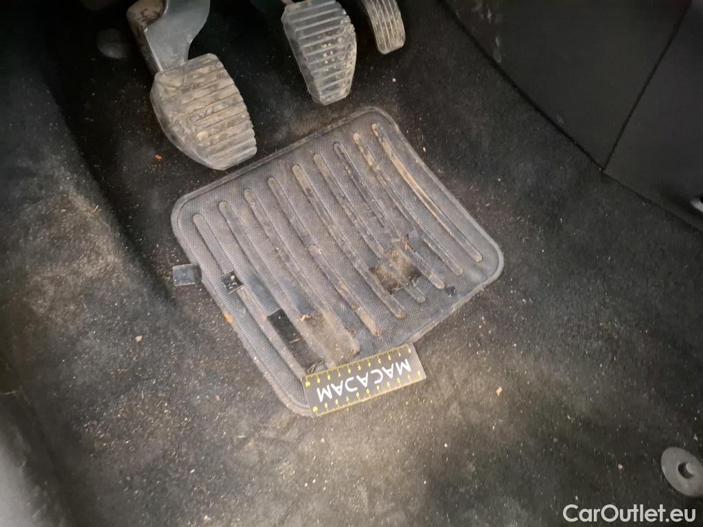  Peugeot  208  Affaire Premium 1.5 HDi 100CV BVM5 E6dT #8