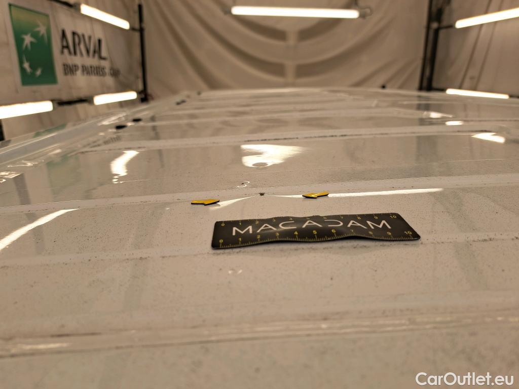  Nissan  NV300 NISSAN  / 2016 / 4P / Fourgon tôlé 2.0 dCi 120 N-Connecta L1H1 2.8T #4