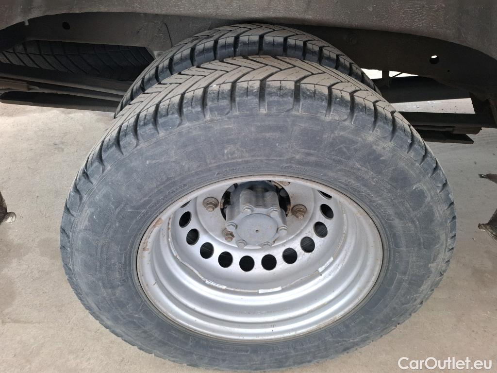  Mercedes  Sprinter MERCEDES-BENZ  / 2018 / 4P / Fourgon tôlé 516 CDI Emp 3665 3.5T #42