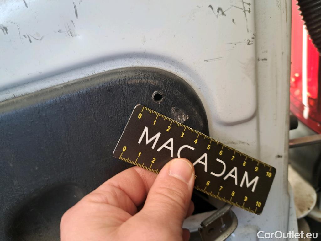  Nissan  NV300 NISSAN  / 2016 / 4P / Fourgon tôlé 2.0 dCi 120 N-Connecta L1H1 2.8T #29