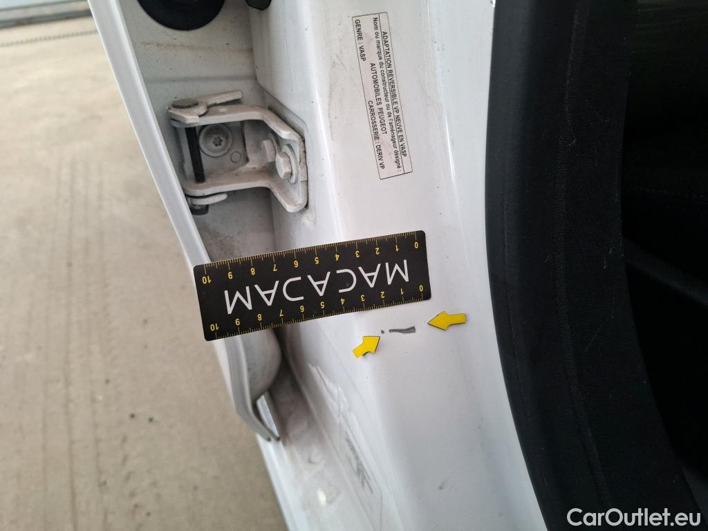  Peugeot  208  Affaire Premium 1.5 HDi 100CV BVM5 E6dT #48