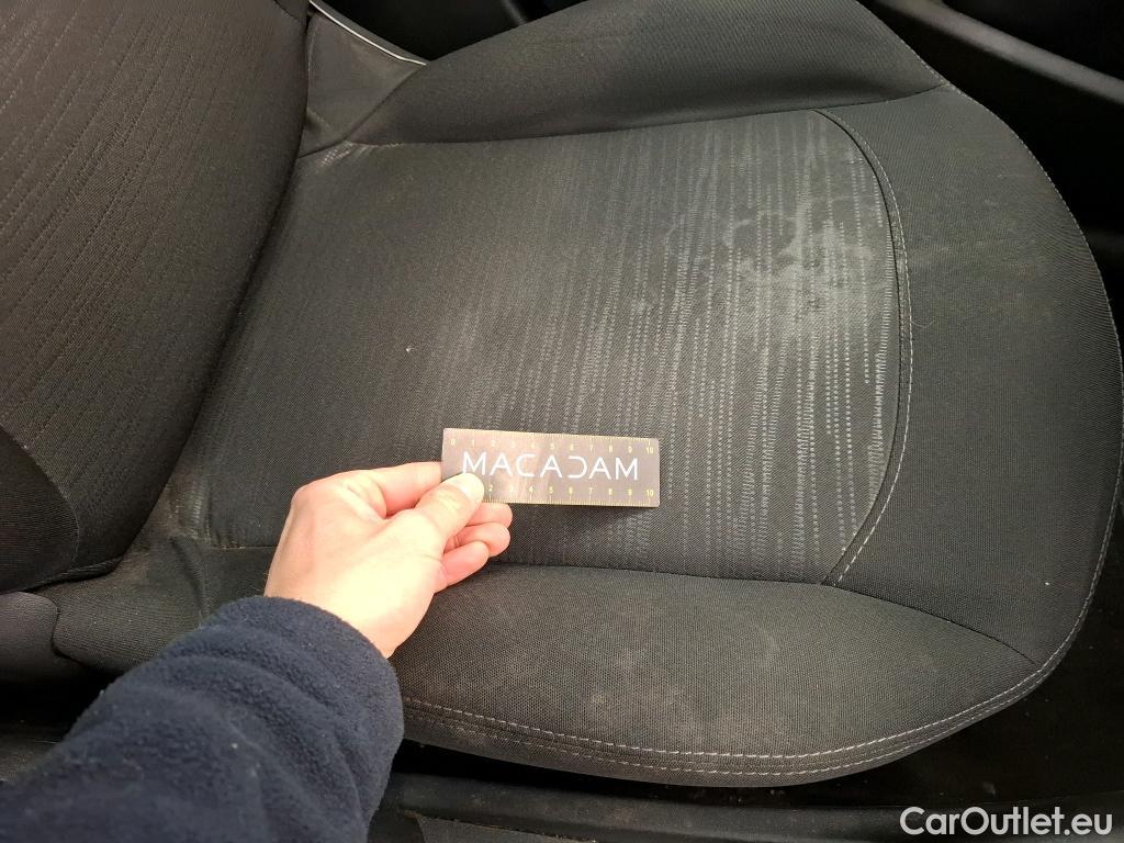  Peugeot  208  Affaire Premium 1.5 HDi 100CV BVM5 E6dT #55