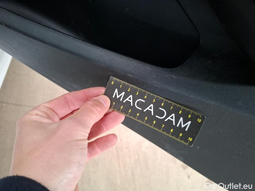  Peugeot  208  Affaire Premium 1.5 HDi 100CV BVM5 E6dT #35