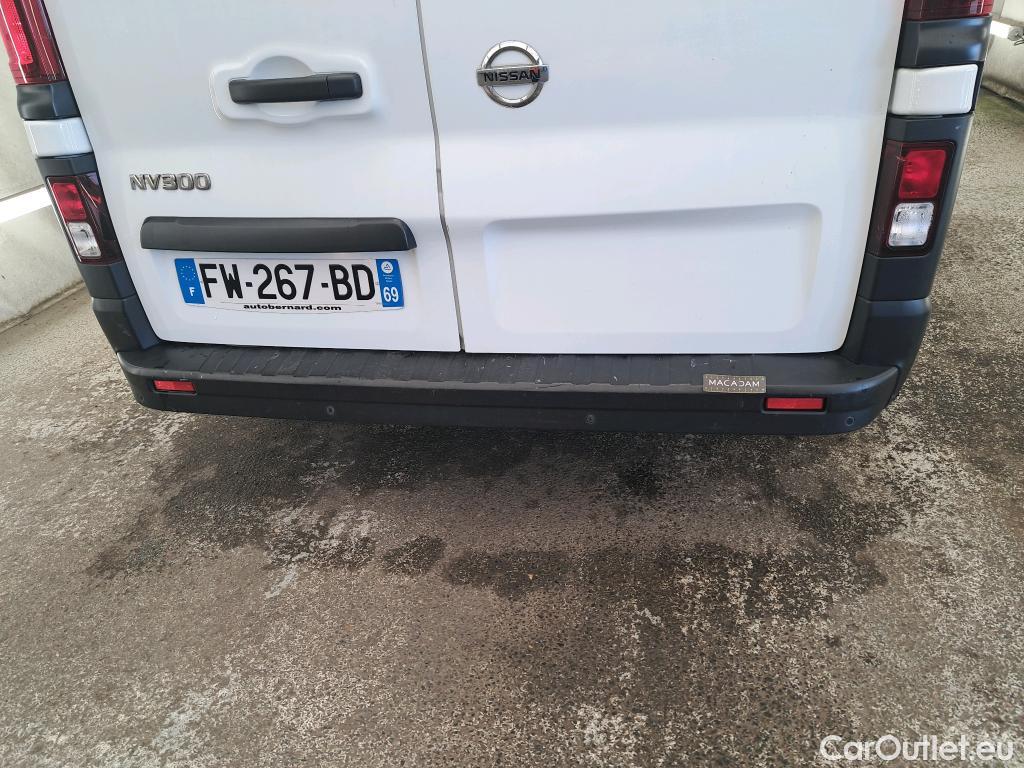  Nissan  NV300 NISSAN  / 2016 / 4P / Fourgon tôlé 2.0 dCi 120 N-Connecta L1H1 2.8T #10