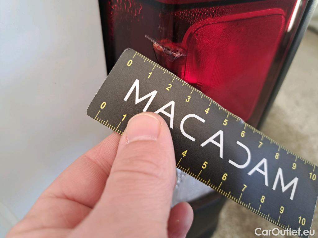  Nissan  NV300 NISSAN  / 2016 / 4P / Fourgon tôlé 2.0 dCi 120 N-Connecta L1H1 2.8T #24