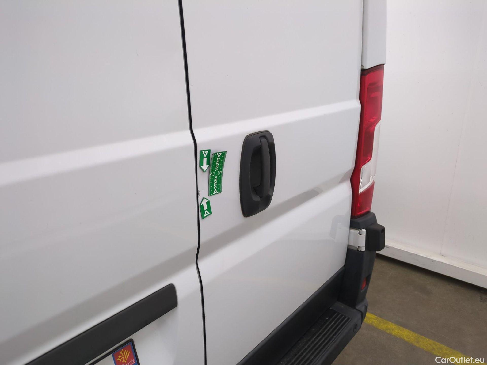  Fiat  Ducato FIAT  / 2014 / 4P / Fourgon tôlé Maxi 3.5 XL H2 2.3 Mjet 140 Pack Pro Nav #35