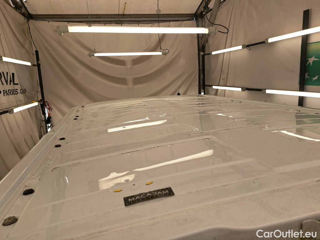  Nissan  NV300 NISSAN  / 2016 / 4P / Fourgon tôlé 2.0 dCi 120 N-Connecta L1H1 2.8T #3