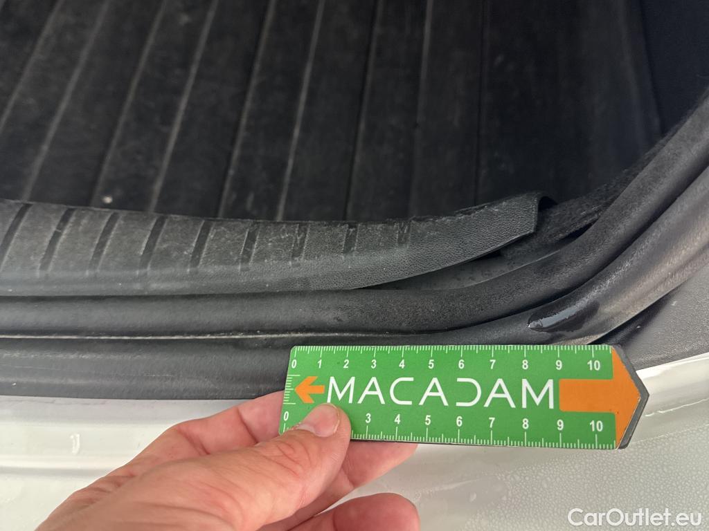  Peugeot  208  Affaire Premium 1.5 HDi 100CV BVM5 E6dT #27