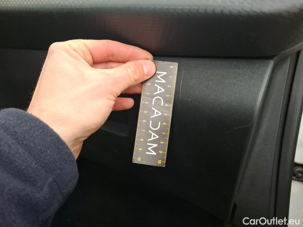  Peugeot  208  Affaire Premium 1.5 HDi 100CV BVM5 E6dT #40