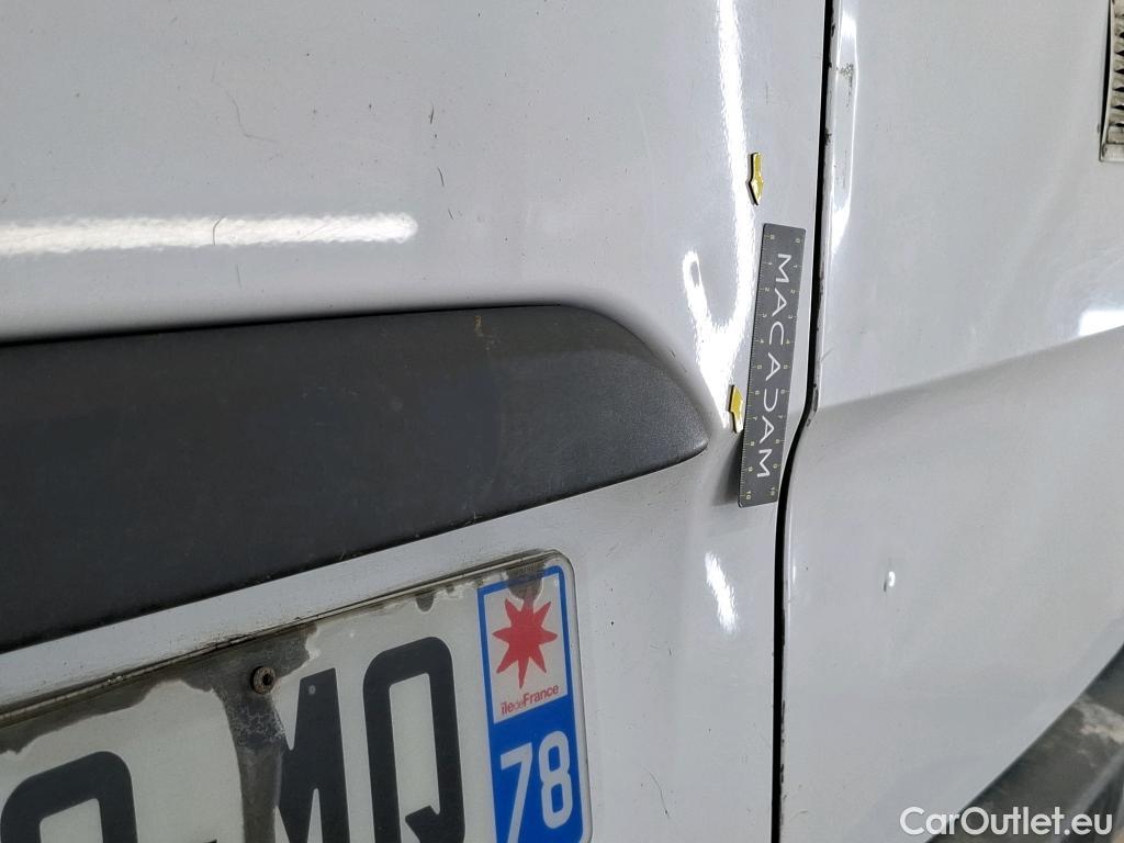  Mercedes  Sprinter MERCEDES-BENZ  / 2018 / 4P / Fourgon tôlé 516 CDI Emp 3665 3.5T #28