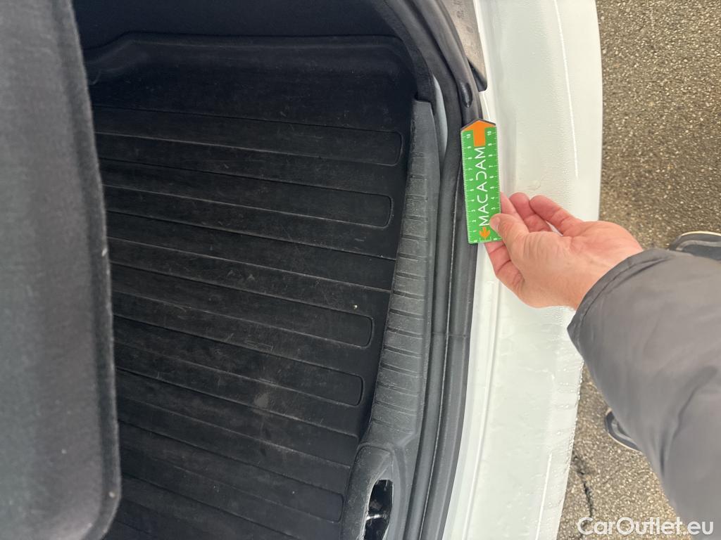  Peugeot  208  Affaire Premium 1.5 HDi 100CV BVM5 E6dT #26