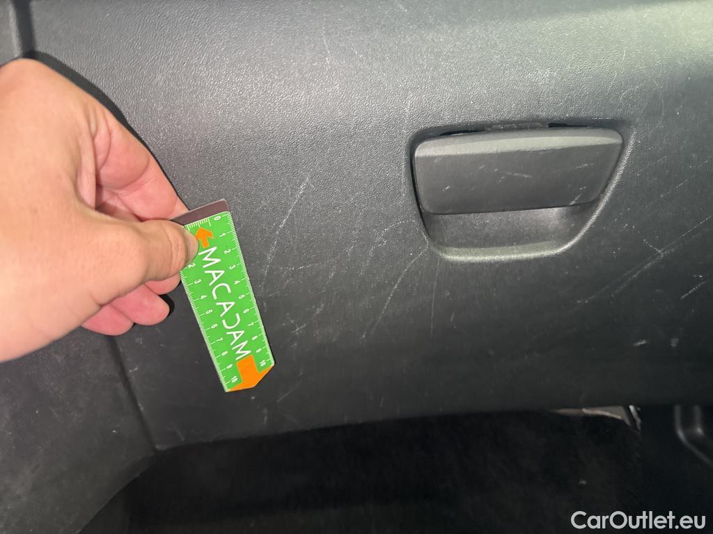  Peugeot  208  Affaire Premium 1.5 HDi 100CV BVM5 E6dT #13