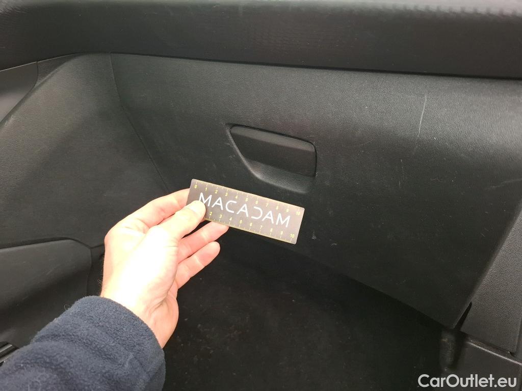  Peugeot  208  Affaire Premium 1.5 HDi 100CV BVM5 E6dT #39