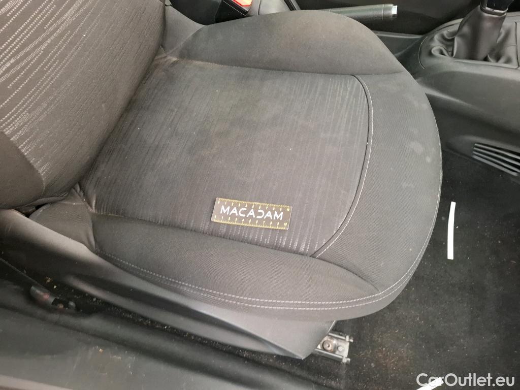  Peugeot  208  Affaire Premium 1.5 HDi 100CV BVM5 E6dT #54