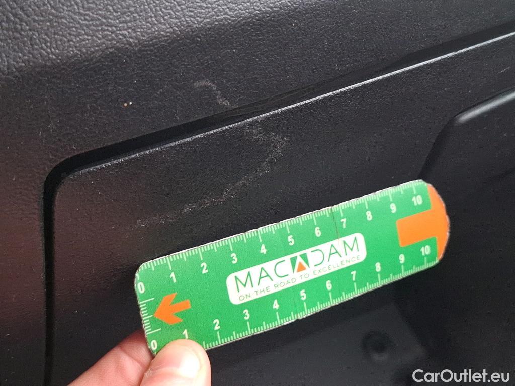  Citroen  Jumper CITROEN ChassisCabine SC / 2014 / 2P / Chassis cab 4-35 L3 BlueHDi 165 S&S BVM6 Control #32