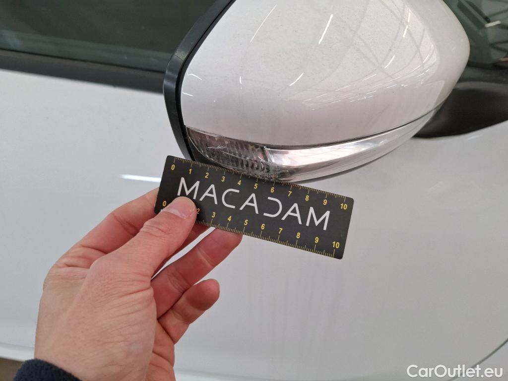  Peugeot  208  Affaire Premium 1.5 HDi 100CV BVM5 E6dT #52