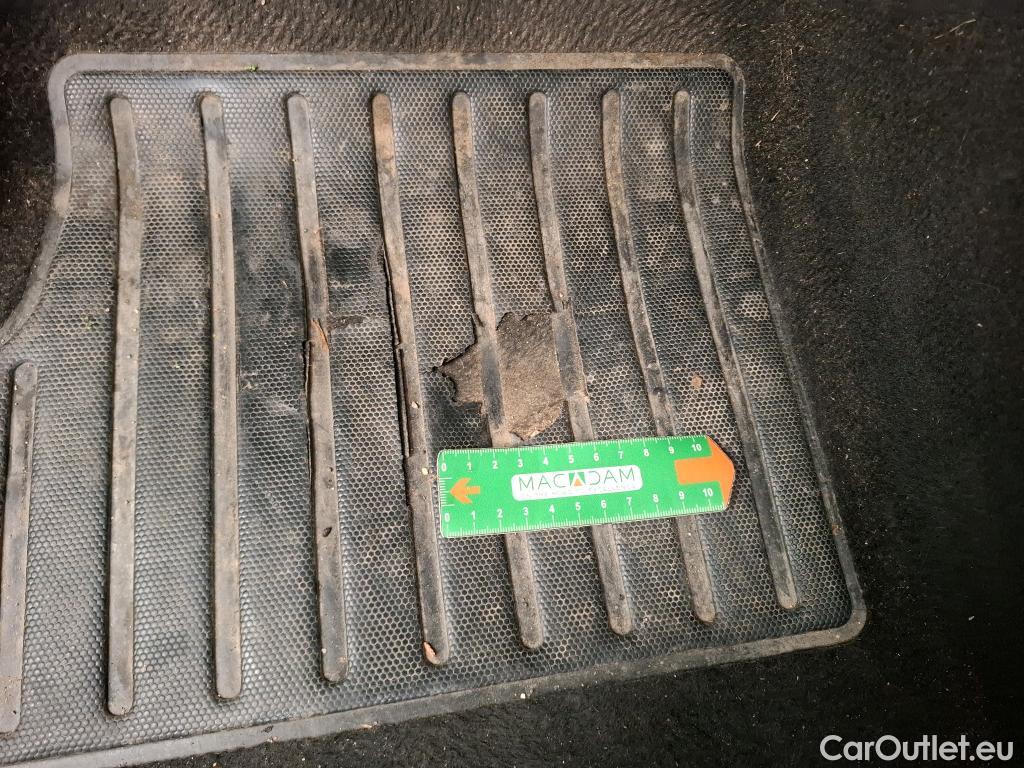  Peugeot  208  Premium 1.5 HDi 100CV BVM6 E6d #6