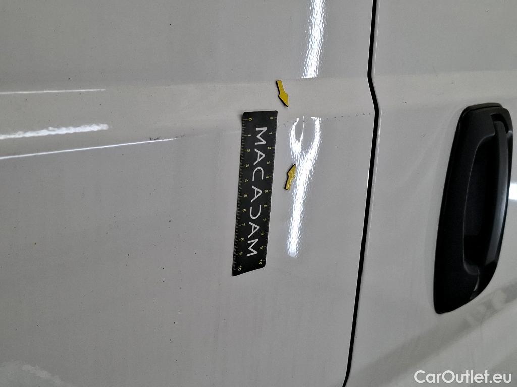  Peugeot  Boxer PEUGEOT  VU 4p Fourgon BLUEHDI 130 S&S PREMIUM 335 L3H3 #25