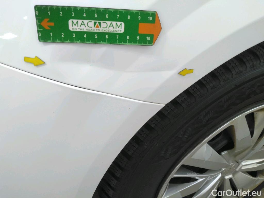  Peugeot  208  Premium 1.5 HDi 100CV BVM6 E6d #2