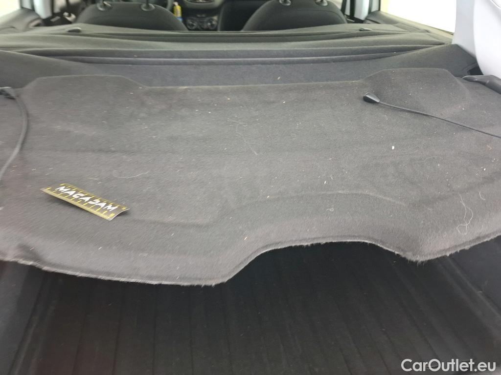  Peugeot  208 PEUGEOT  Affaire VU 5p Berline 1.6 BLUEHDI 100 PREMIUM #5