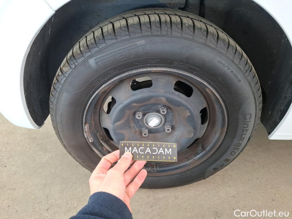  Peugeot  208  Affaire Premium 1.5 HDi 100CV BVM5 E6dT #62