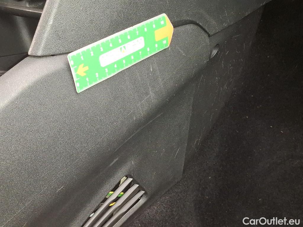  Peugeot  208  Affaire Premium Pack 1.5 HDi 100CV BVM5 E6dT #18