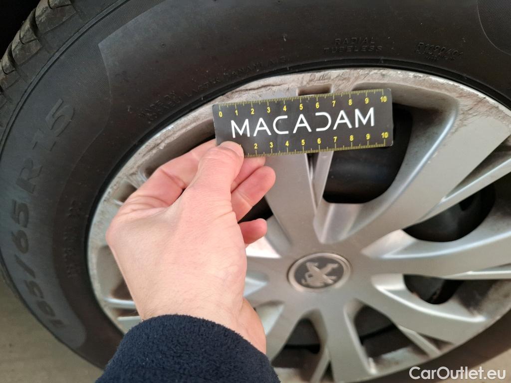  Peugeot  208  Affaire Premium 1.5 HDi 100CV BVM5 E6dT #65