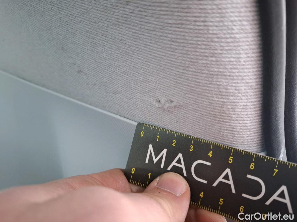  Peugeot  208 PEUGEOT  Affaire VU 5p Berline 1.6 BLUEHDI 100 PREMIUM #4