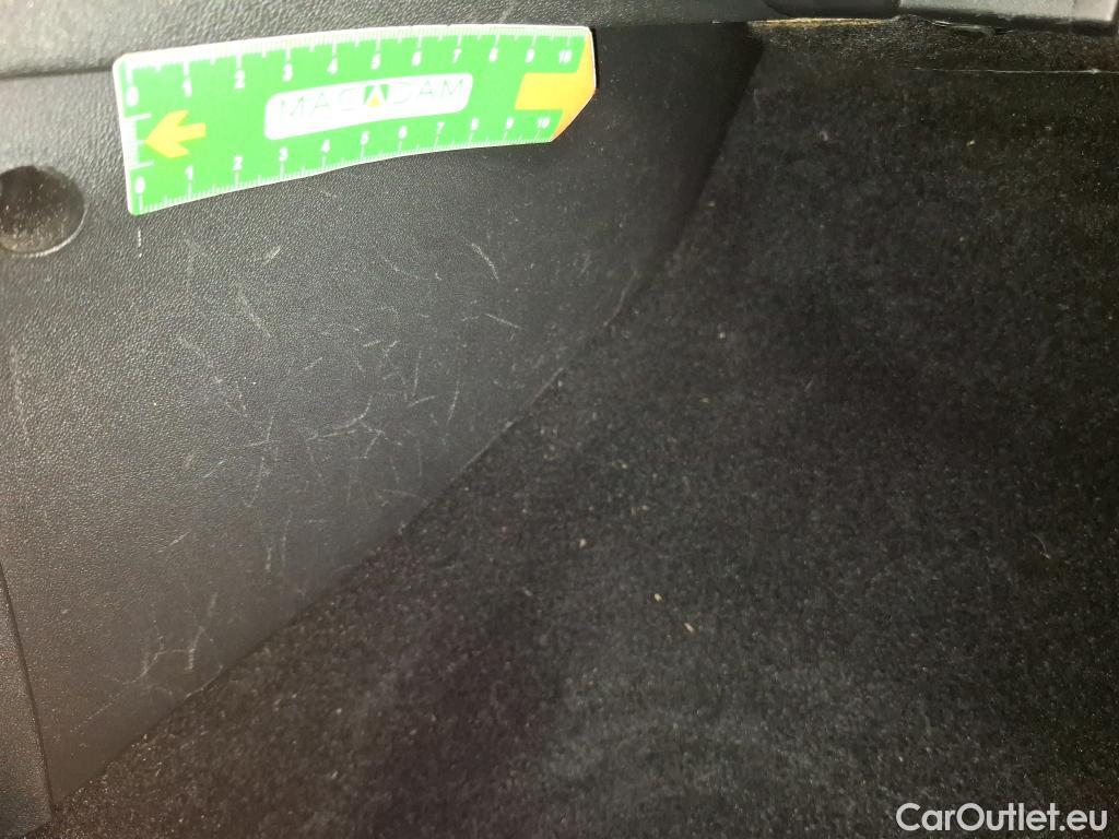  Peugeot  208  Affaire Premium Pack 1.5 HDi 100CV BVM5 E6dT #14