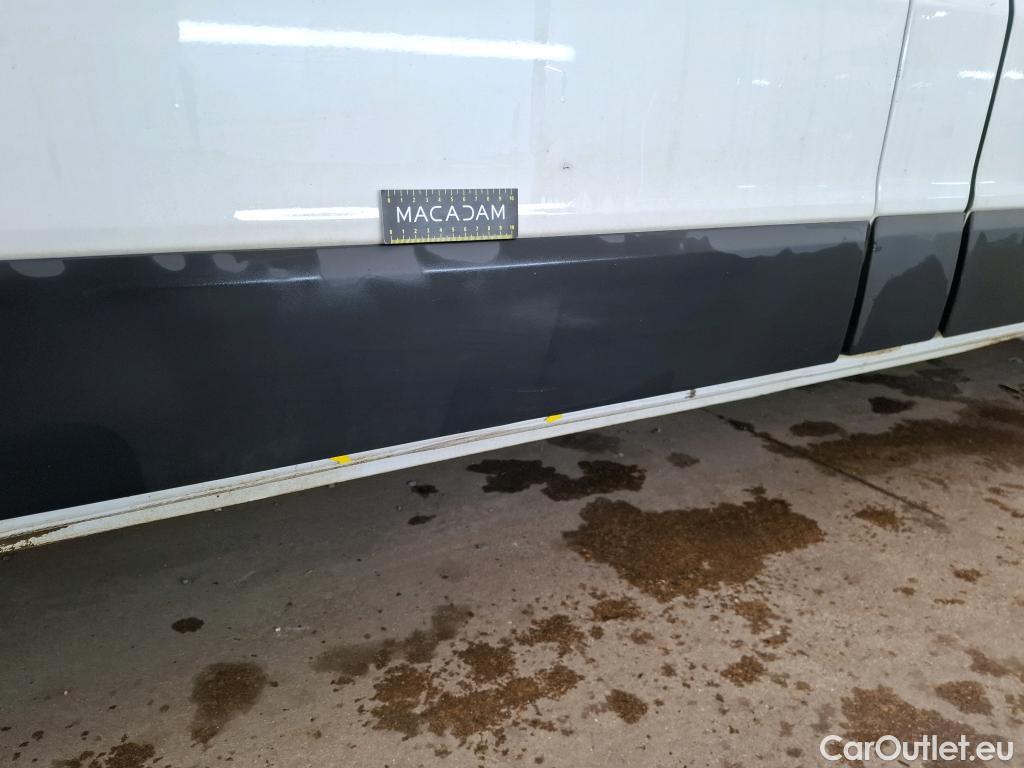  Renault  Trafic RENAULT  VU 4p Fourgon FG CF L1H1 1000 dCi95 Stop&Start E6 #24