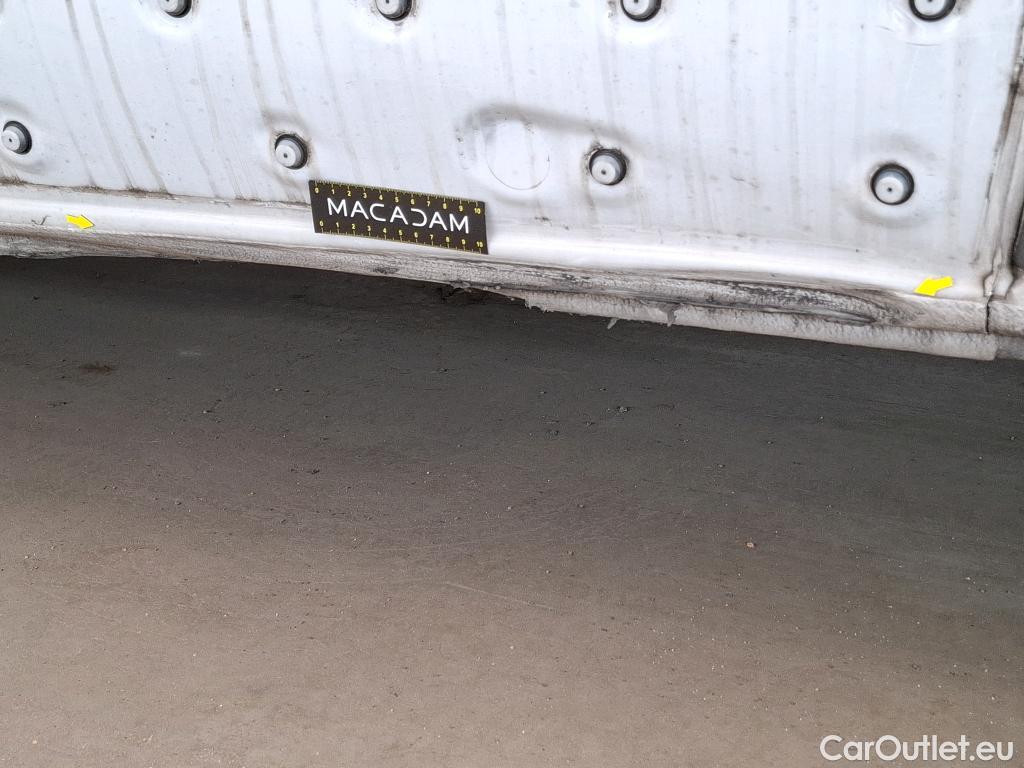  Renault  Trafic  III Fourgon L2H1 3T Confort 2.0 dCi 130CV BVM6 E6d #41